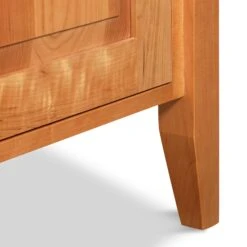 Classic Shaker Large Buffet -HomeNest Store Classic Shaker Large Buffet With Taper Legs 8