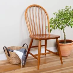 Contemporary Windsor Chair -HomeNest Store Contemporary Windsor Chair Life 2