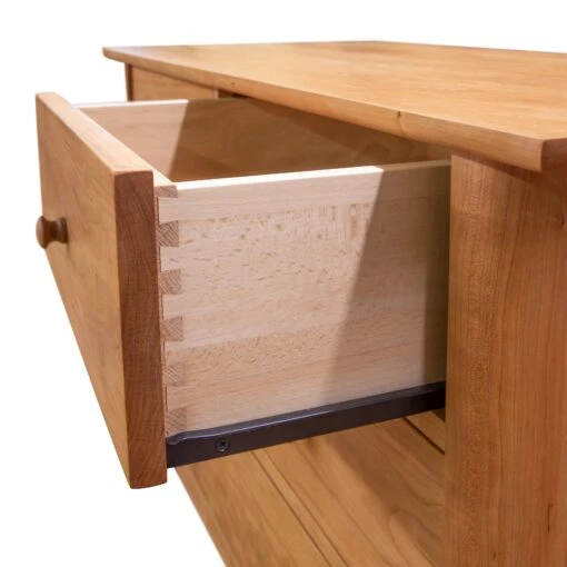 Heartwood Shaker 4-Drawer Dresser - Image 4