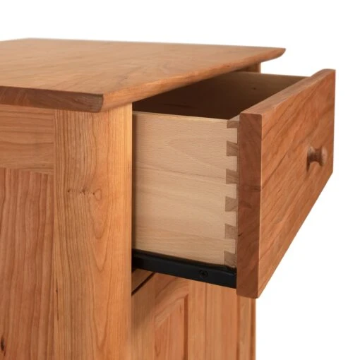 Heartwood Shaker Short Storage Chest - Image 5