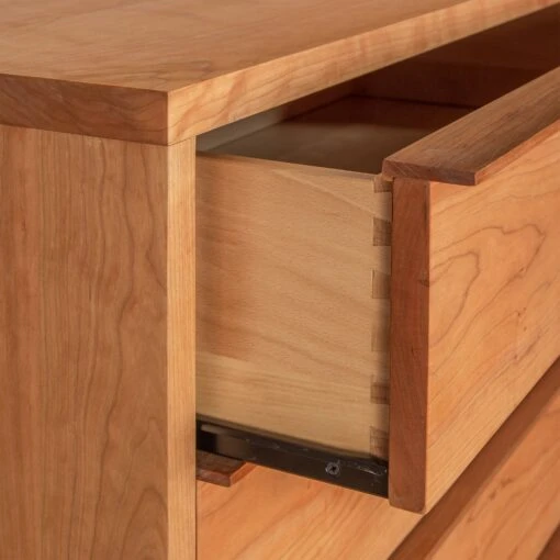Kipling 8-Drawer Dresser - Image 3